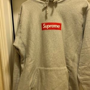 Supreme hoodie